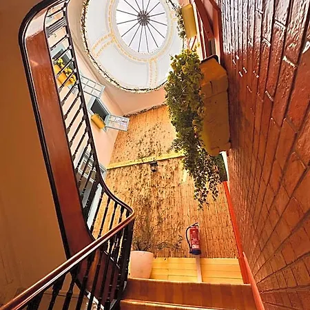Samba Hostel *